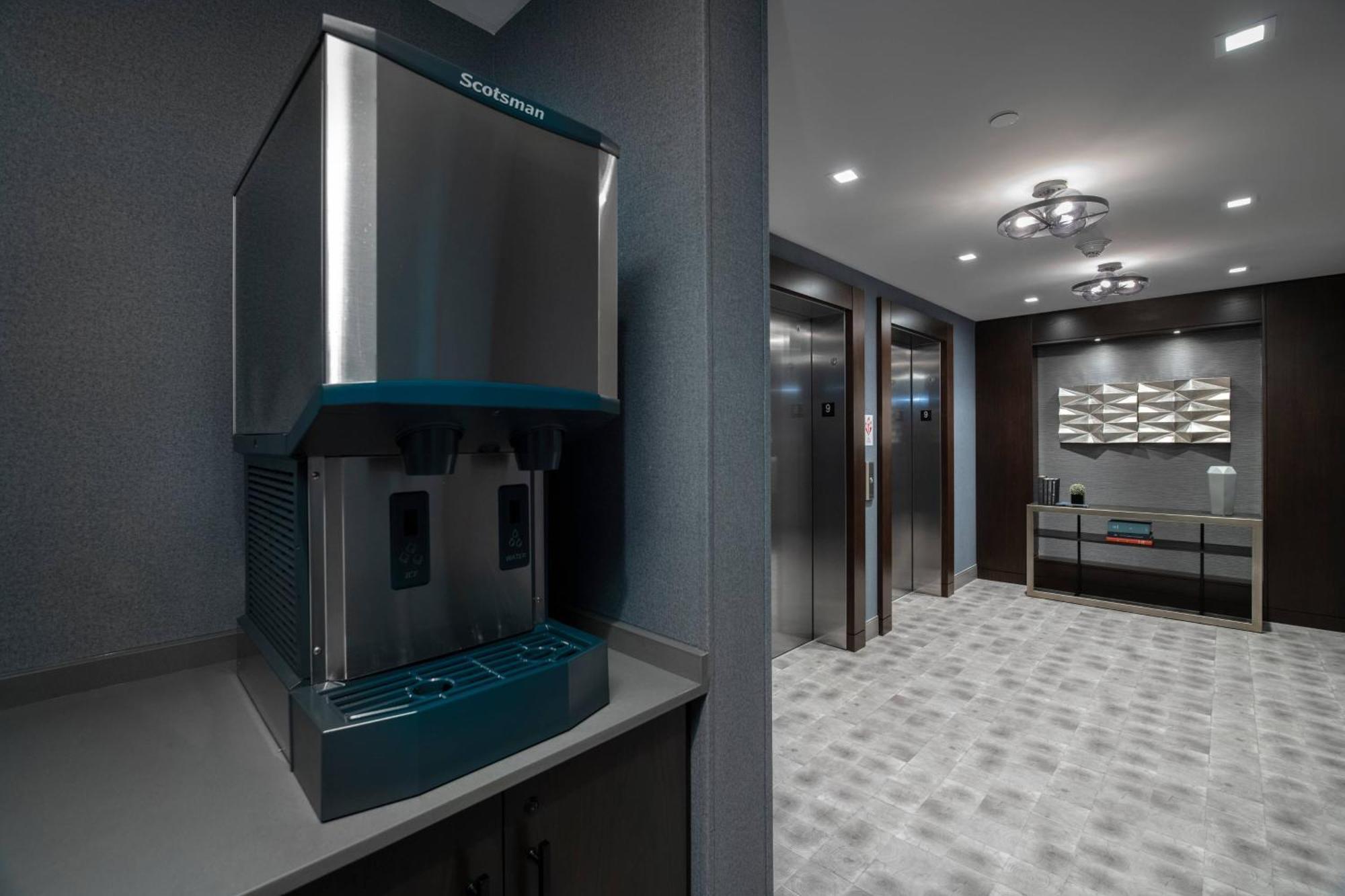 Towneplace Suites By Marriott Boston Медфорд Экстерьер фото